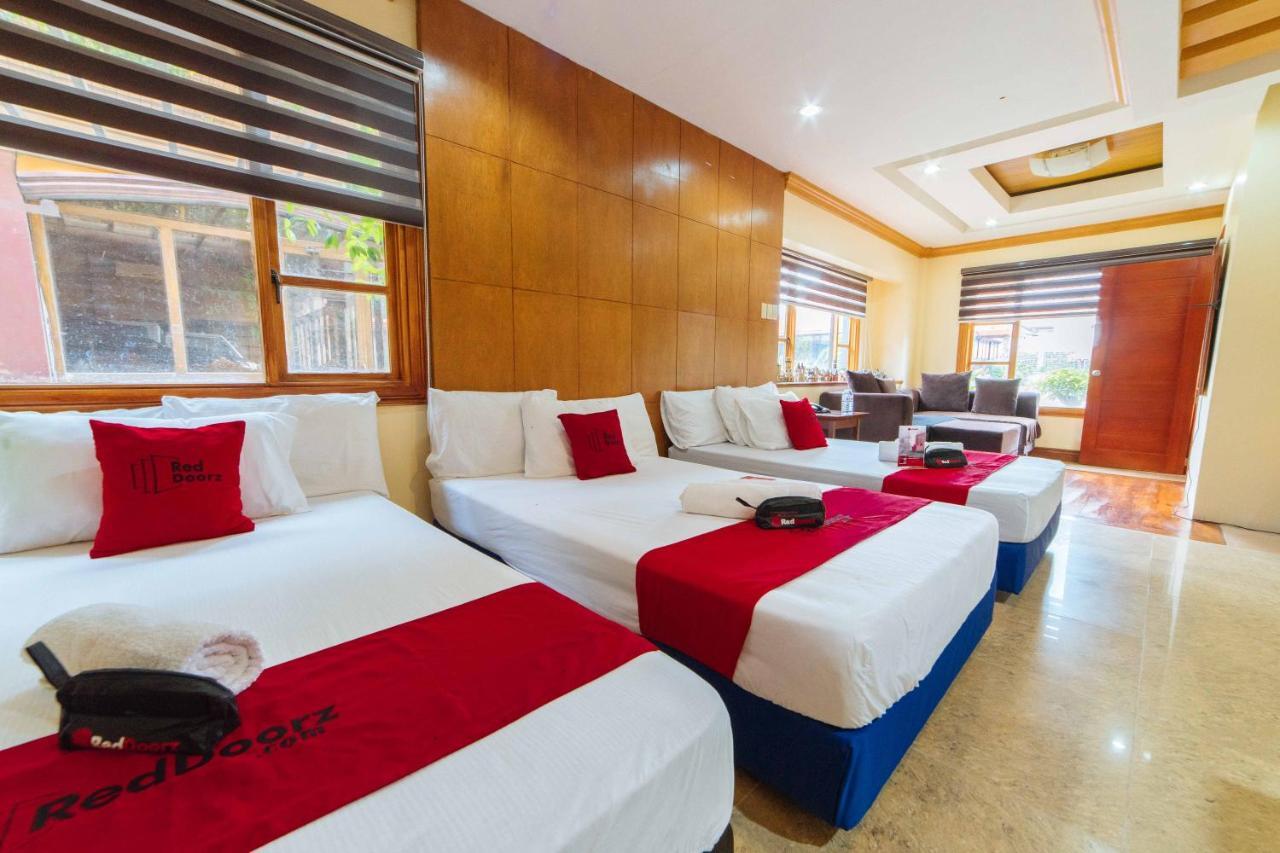Reddoorz Plus @ Starhomes Olivianville Tarlac City Esterno foto