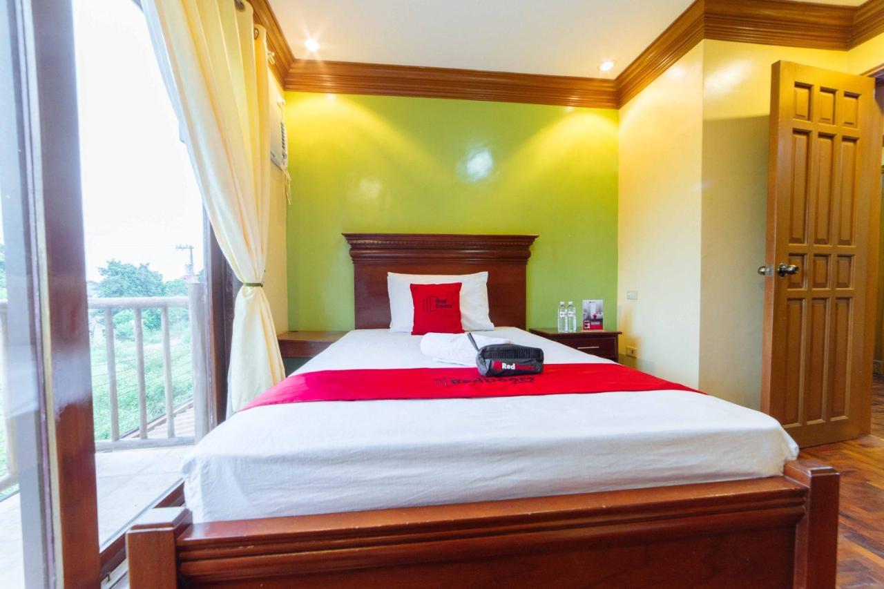Reddoorz Plus @ Starhomes Olivianville Tarlac City Esterno foto